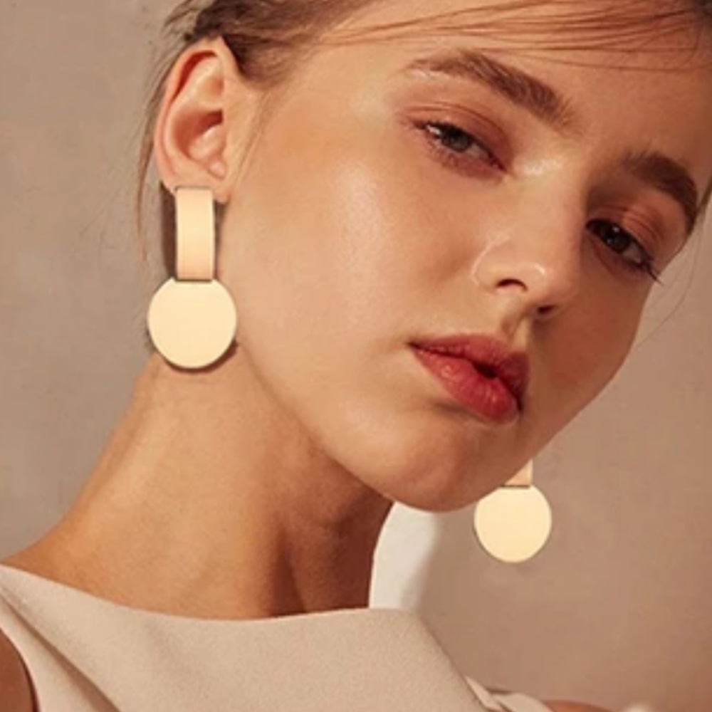 New Shiny Gold ✨ Geometric Earring 🥰